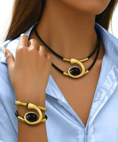 Conjunto de dos piezas de collar y pulsera con gemas acrílicas doradas y bohemias 