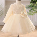 Elegantes Baby-Kommunionkleid, Kleinkind-Taufkleid mit Schleife 