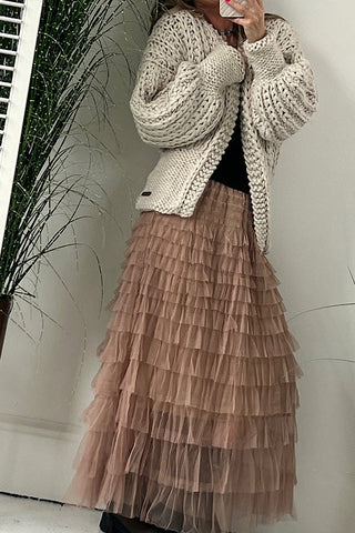 Touch of Fall – Lockere Strickjacke mit Ballonärmeln 