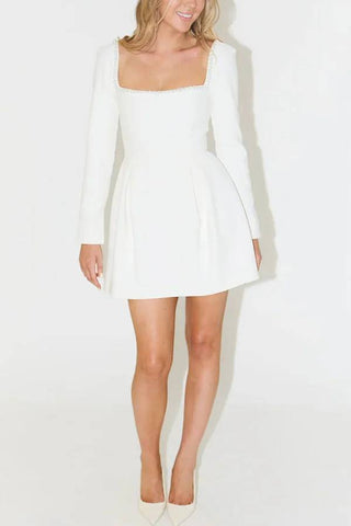 Vestido mini de manga larga con escote cuadrado y adornos de perlas "You'll Remember Me"