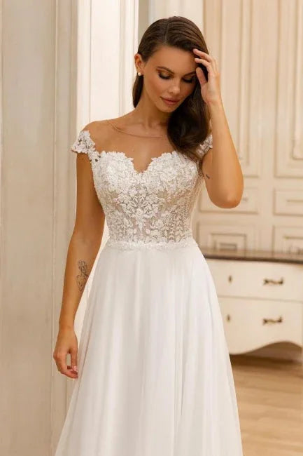 Elegant A-Line Lace Sweetheart Sleeveless Wedding Dresses With Appliques Ruffles