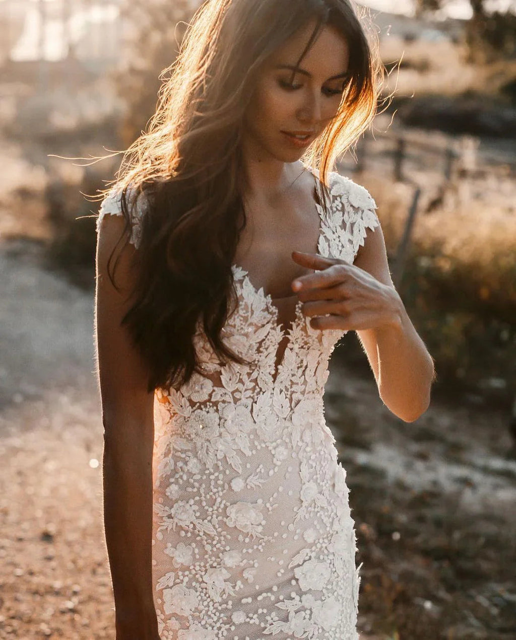 Elegant Long Mermaid Sweetheart Tulle Lace Backless Wedding Dress