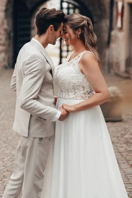Elegantes langes weißes A-Linien-Hochzeitskleid aus Chiffon, ärmellos und rückenfrei