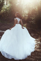 Elegante Brautkleider aus bodenlangem Chiffon und Spitze