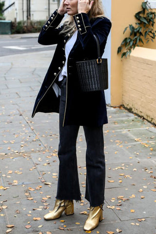 Bohemian Rhapsody – Zweireihiger Mantel mit Klappe aus Samt 