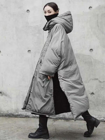 Super lockerer, gesteppter, seitlich geteilter Oberbekleidungsmantel mit Hut 