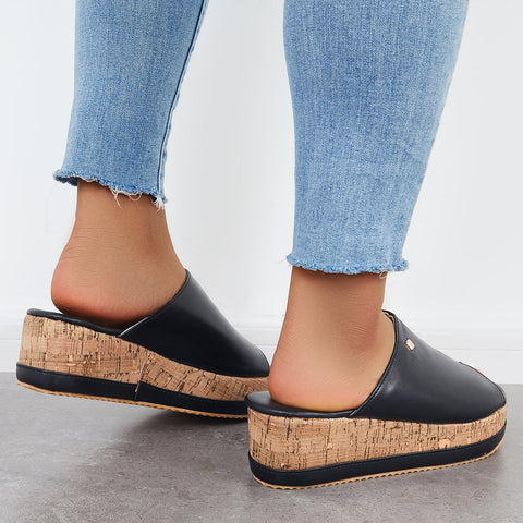 Bequeme Slip-on-Sandalen mit Korkfußbett und Plateau-Keilabsatz 