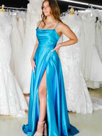 A-Linien-Abendkleid aus Satin mit Wasserfallausschnitt und Schlitz