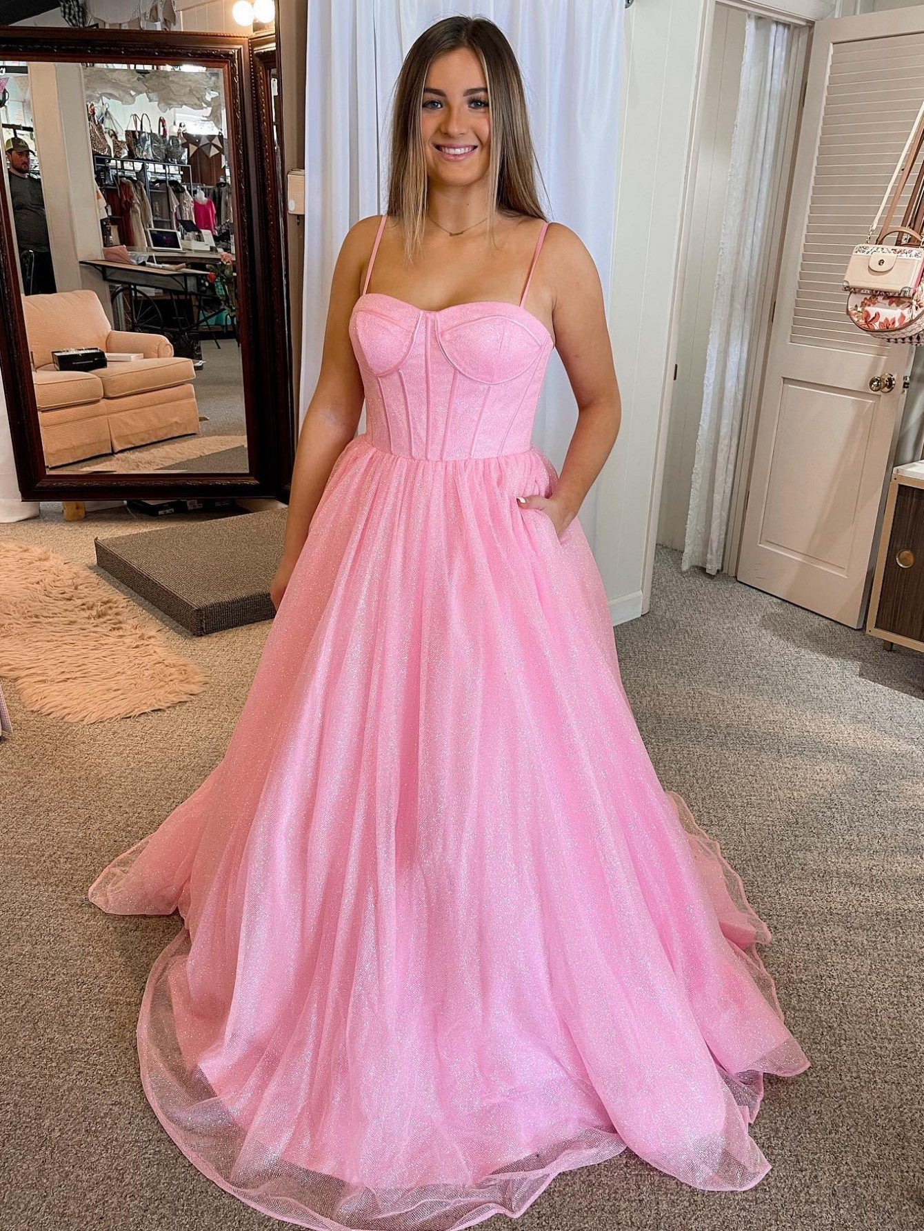 Glitzerndes Tüll-Abendkleid in A-Linie mit Taschen