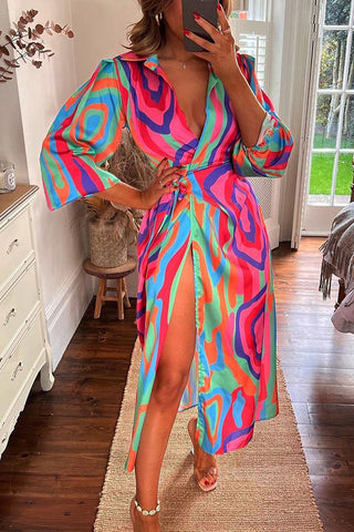 Love Many Ways – Bedrucktes Midi-Hemdkleid mit Wickel- und Schlitzdesign zum Binden 