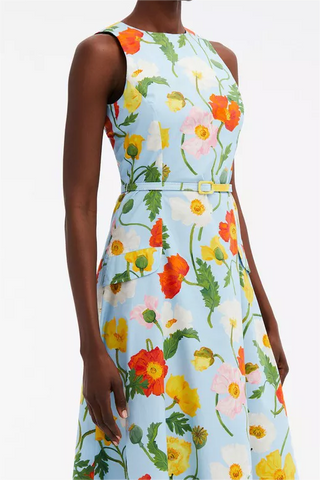Vestido midi floral sin mangas con escote redondo 