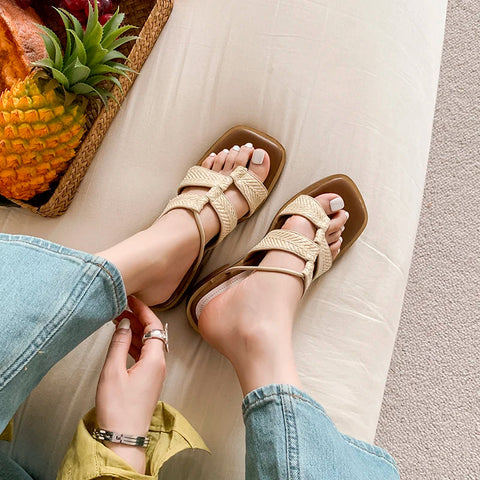 Zapatillas de verano para mujer, tipo mules, con punta abierta y tacón medio, modernas, estilo gladiador. 