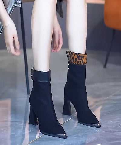 Botas de ante de morera con tacón grueso y punta puntiaguda 
