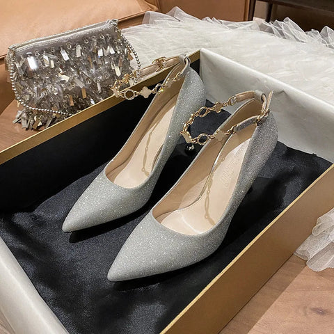 Silber gerade linie schnalle Französisch high heels modische dünne absätze spitz einzelnen schuhe braut brautjungfern hochzeit schuhe frauen 