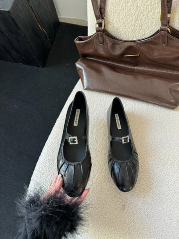 Mocasines de punta redonda para mujer, recién llegados en 2024, informales, de tacón bajo y plano, blancos, marrones, negros y rojos, sin cordones, Mary Janes, tallas 35-39 