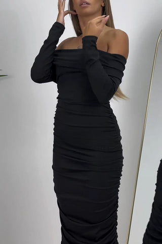 Desirable Beauty – Schulterfreies, langärmliges, gerüschtes Stretch-Maxikleid 