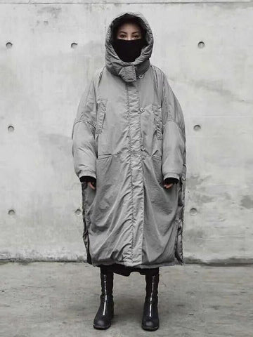 Super lockerer, gesteppter, seitlich geteilter Oberbekleidungsmantel mit Hut 