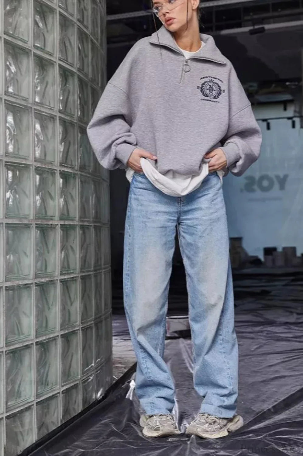 Fleece-Lined Letter Embroidery Stand Collar Half-Zip Sweatshirt