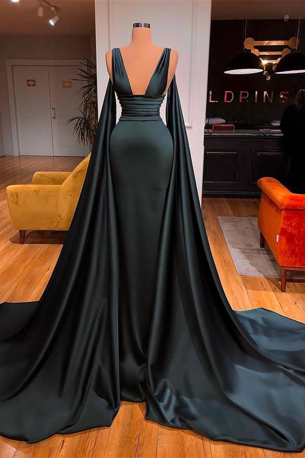 Glamouröses, ärmelloses Meerjungfrauen-Abendkleid mit tiefem V-Ausschnitt und Rüschen.