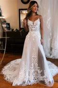 Glamorous Long  A-line Spaghetti Straps Lace Sleeveless Wedding dresses With Slit