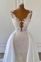 Wunderschönes, ärmelloses A-Linien-Brautkleid mit V-Ausschnitt und abnehmbarer Schleppe