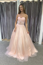 A-Linien-Abendkleid mit herzförmigem Herzausschnitt und Applikationen