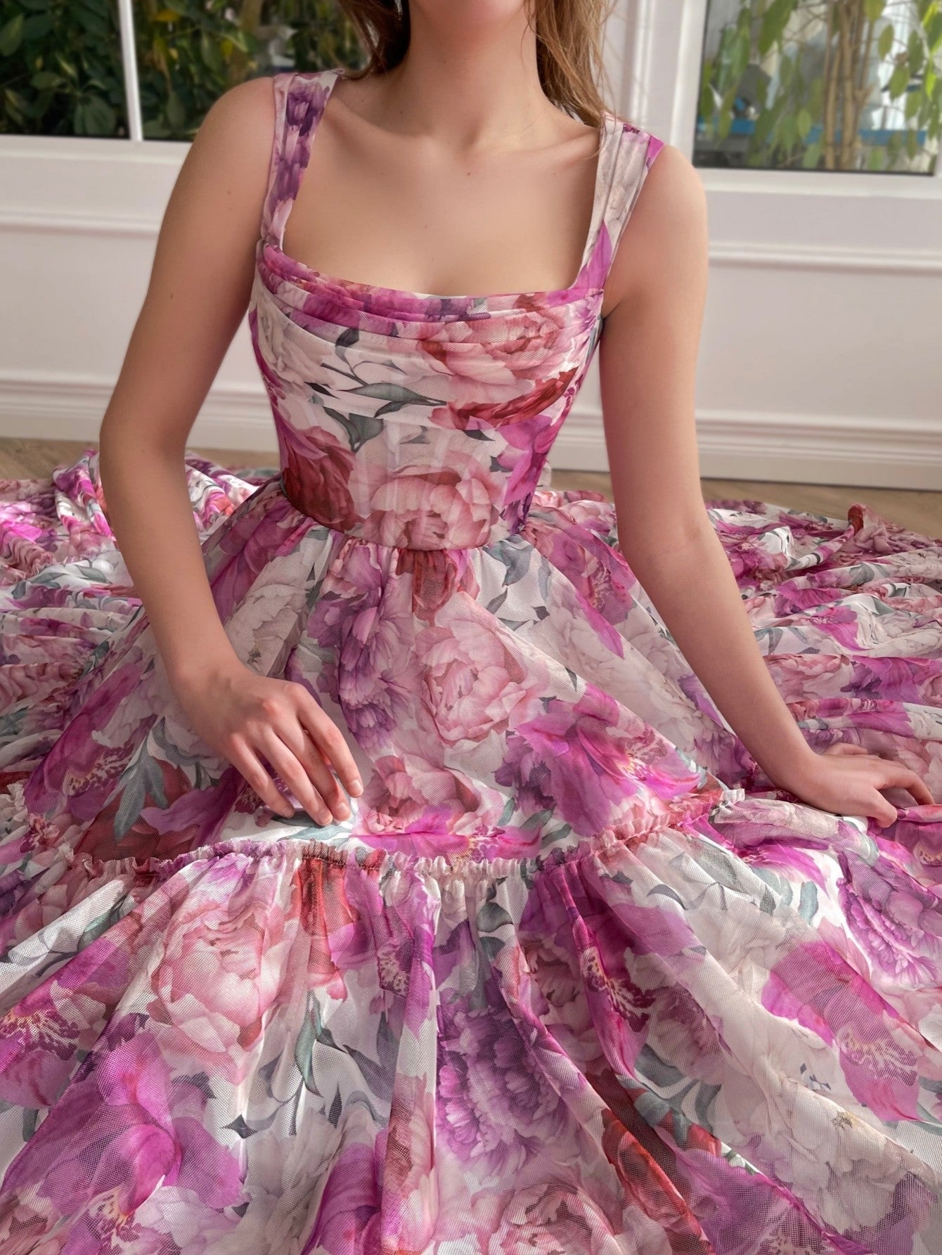 Langes, geblümtes, rosafarbenes A-Linien-Abendkleid 