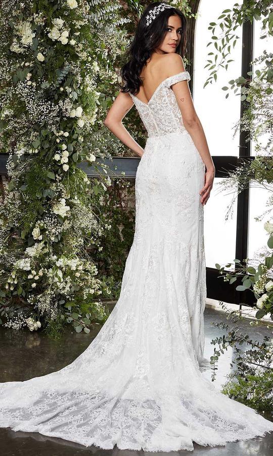 Vestido de novia formal largo con hombros descubiertos
