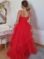 Langes, rotes, A-Linien-Abendkleid aus Tüll mit Herzausschnitt