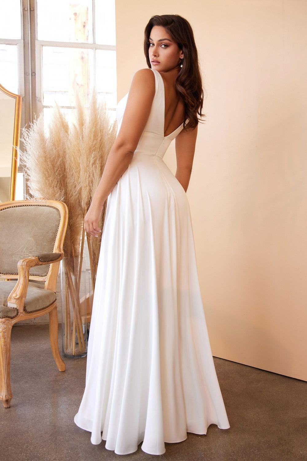 Vestido de novia largo sencillo sin mangas
