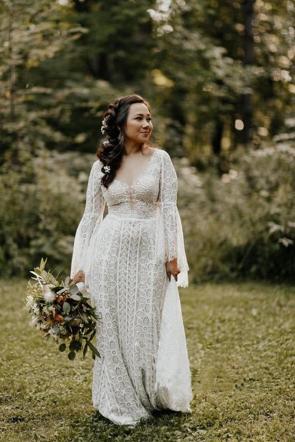 Vestidos de novia de encaje de manga larga Vestido de novia de playa con cordones en la espalda