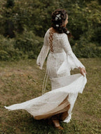 Vestidos de novia de encaje de manga larga Vestido de novia de playa con cordones en la espalda