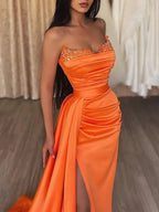 Meerjungfrauen-Abendkleid, sexy Kleid für Abschlussball oder Hof, ärmellos, trägerlos, aus Satin mit Schlitz, einfarbig