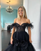 Prinzessinnen-A-Linien-Abendkleid aus Spitze und Tüll mit schulterfreiem Ausschnitt