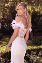 schulterfreies, glitzerndes Brautkleid