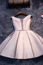 Vestido de fiesta corto de satén rosa acampanado con cordones