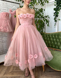 Pandora | Prinzessinnen-Abendkleid, trägerlos, hellrosa mit Blumen