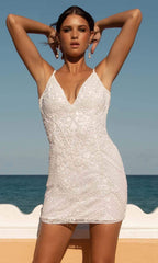 Vestido de novia corto sin mangas con escote en V pronunciado