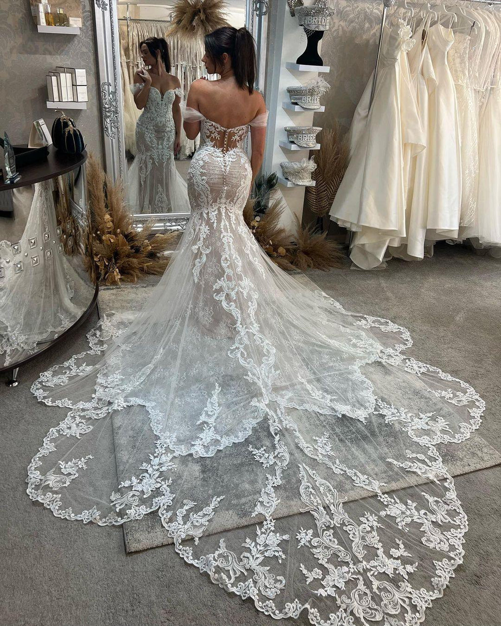 Vestido de novia sexy de encaje estilo sirena, sin mangas, con escote en forma de corazón y hombros descubiertos