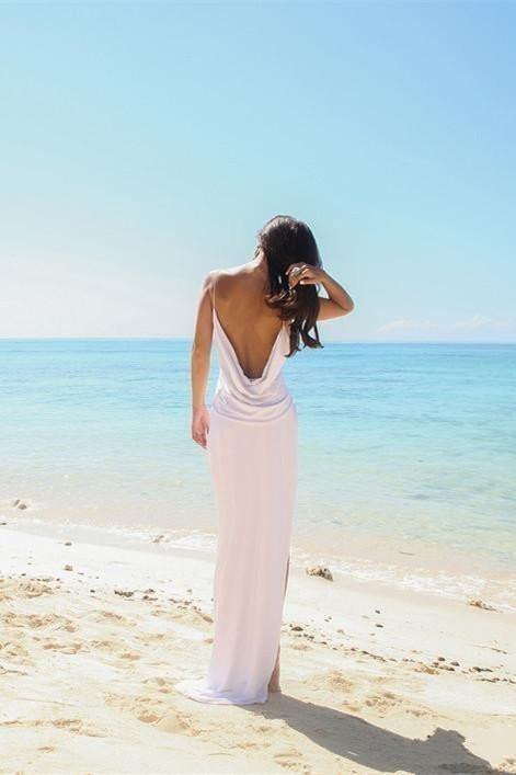 Vestidos de novia sencillos sexys de playa con espalda abierta, abertura lateral y tirantes finos