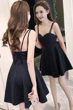 Einfache Träger Sweetheart-Satin-Heimkehrkleider Partykleider