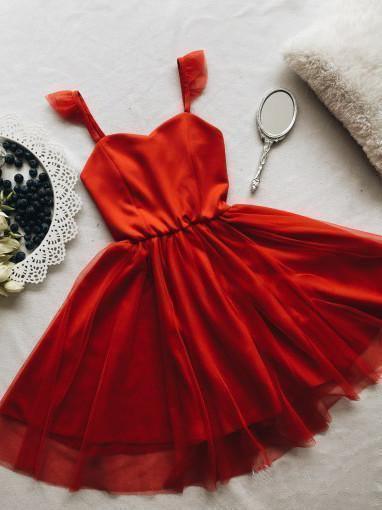 Kurzes Ballkleid mit Spaghettiträgern, Mini-Abschlussballkleid