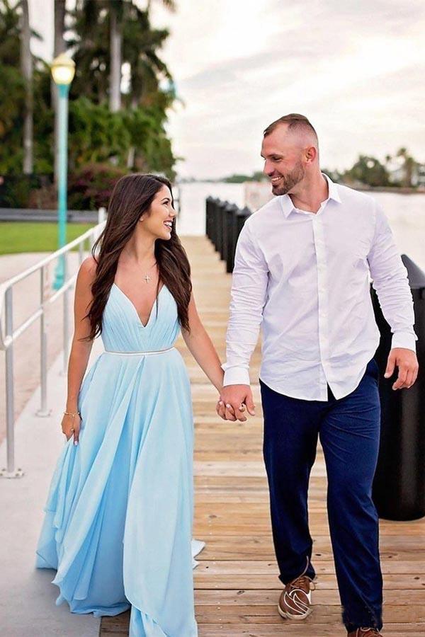 Vestidos de novia rústicos con abertura, vestidos de novia para playa con cola capilla