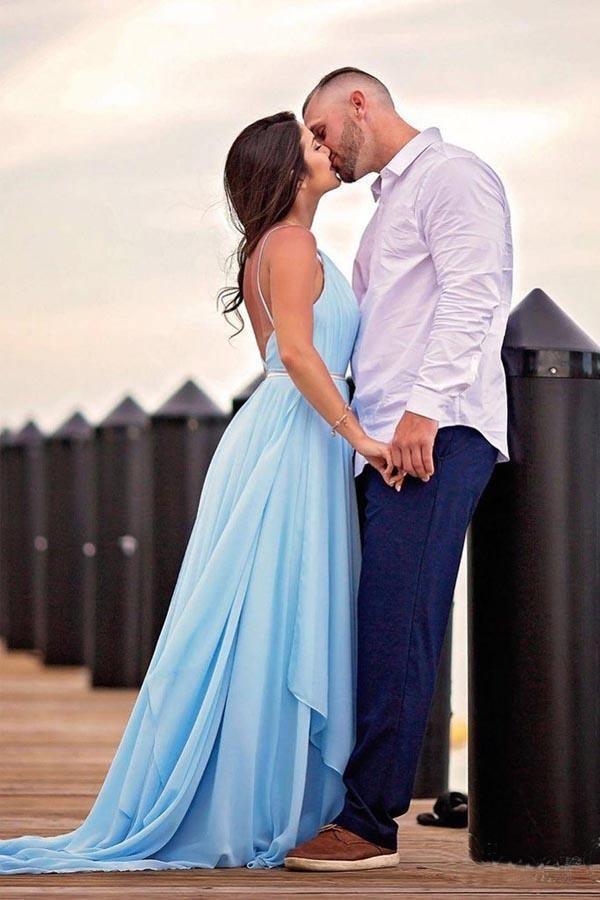 Vestidos de novia rústicos con abertura, vestidos de novia para playa con cola capilla