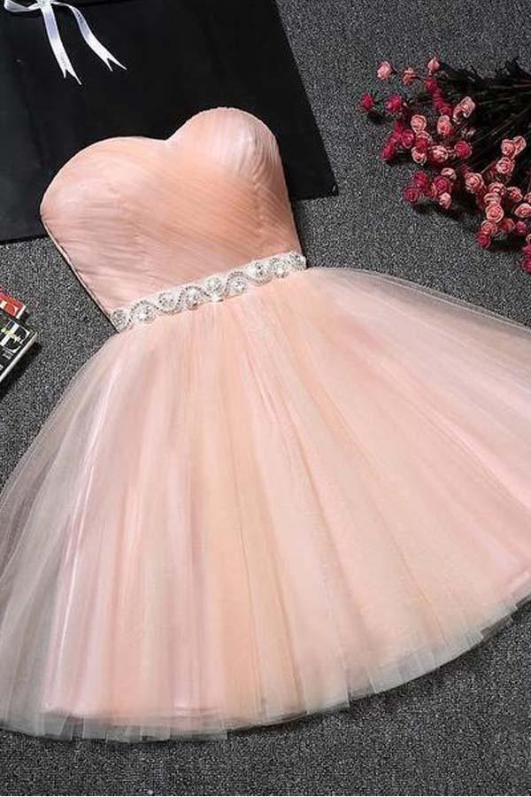 Vestido de fiesta corto sin tirantes con escote corazón