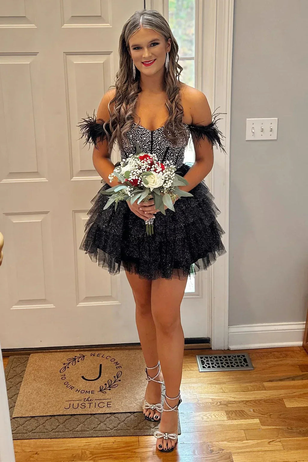 A-Linien-Schulterfreies Homecoming-Kleid mit Perlenstickerei
