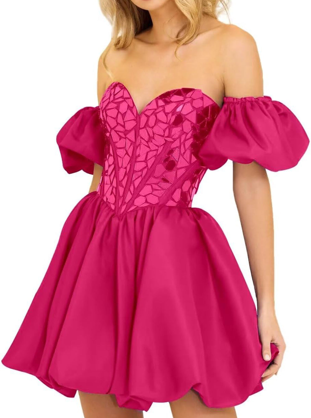 Vestido corto de fiesta con hombros descubiertos y corte A