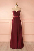 Langes, burgunderrotes Chiffon-Abendkleid mit Herzausschnitt und Brautjungfernkleid