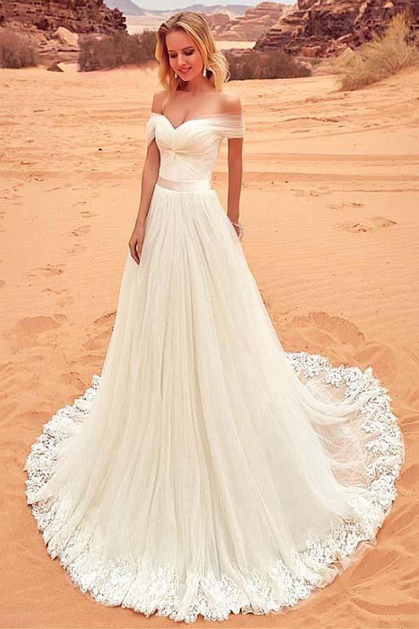 Vestido de novia de tul con escote Bardot y apliques de encaje