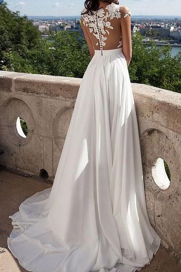 Vestido de Novia Marfil con Escote de Pico, Mangas Cortas y Cola de Barrido con Aplicaciones